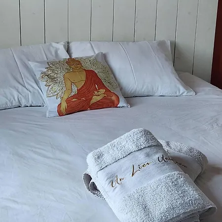 La Maison D'or Guest house *