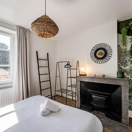 La Maison D'or Guest house *