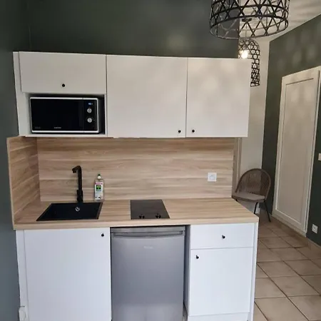 La Maison D'or בית הארחה